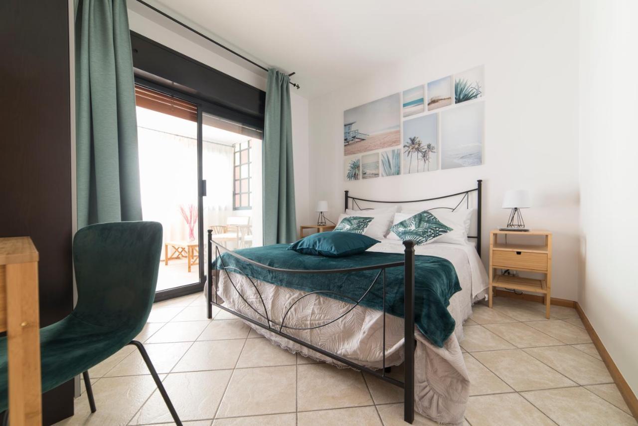 La Terrazza Sull'Africa Apartment Катания Екстериор снимка