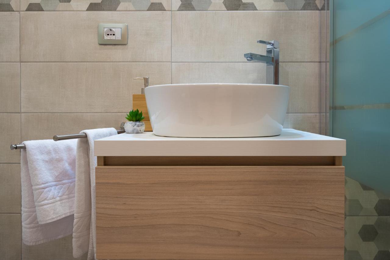 La Terrazza Sull'Africa Apartment Катания Екстериор снимка